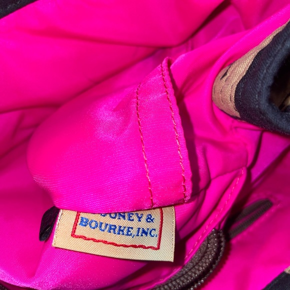 Dooney &bourke - Picture 6 of 7